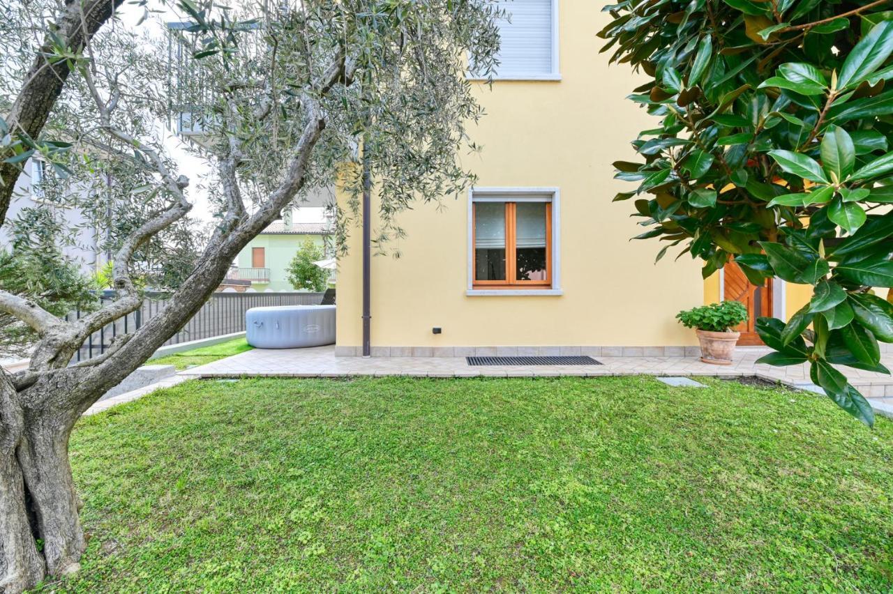 Pearl House - Sirmione Holiday - Jacuzzi Privata Zewnętrze zdjęcie