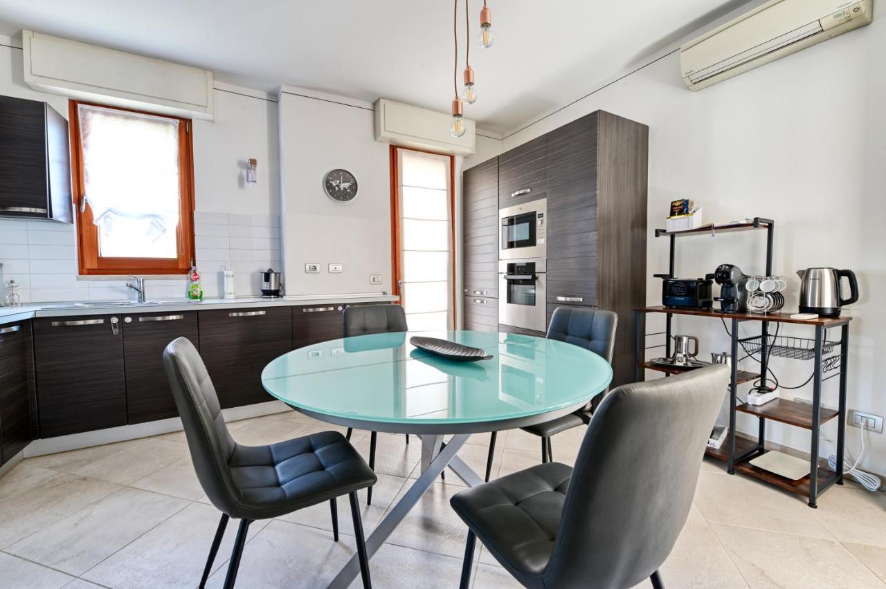 Pearl House - Sirmione Holiday - Jacuzzi Privata Zewnętrze zdjęcie